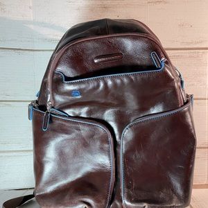 Piquardo Blue Square Men’s Expandable Calfskin Leather PC Backpack